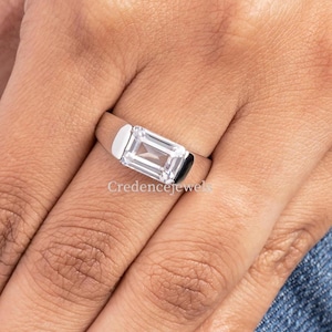 Anillo de Este a Oeste, solitario de corte esmeralda, engaste de medio bisel, anillo de compromiso de Este a Oeste, oro macizo de 14 quilates con corte esmeralda, regalo de aniversario.