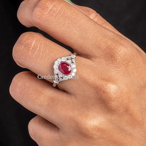 Oval Cut Ruby Ring, Art Deco Vintage Style Ring, Milgrain Bezel Set Ring, Pink Ruby Halo Art Deco Ring, Ruby Oval Cut 14K Solid Gold Ring