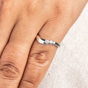 Three Stone Curved Moissanite Band, Stacking Twig Matching Band, Round Moissanite Band, Eternity Nesting Band, Minimalist 14K Gold Band
