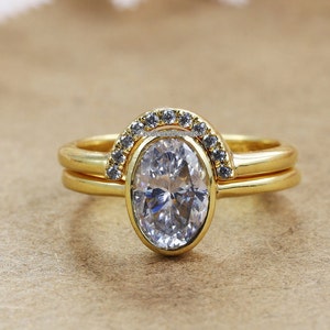 Bridal Ring Set, 2CT Oval Cut Moissanite Wedding Ring Set, Solitaire Bezel Set Curved Moissanite Band, Solitaire 14K Solid Yellow Gold Ring
