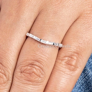 Minimalist Bar Setting Band, Baguette Cut Moissanite Band, Curved Eternity Diamond Band, Matching Wedding Band, 14K Gold Band