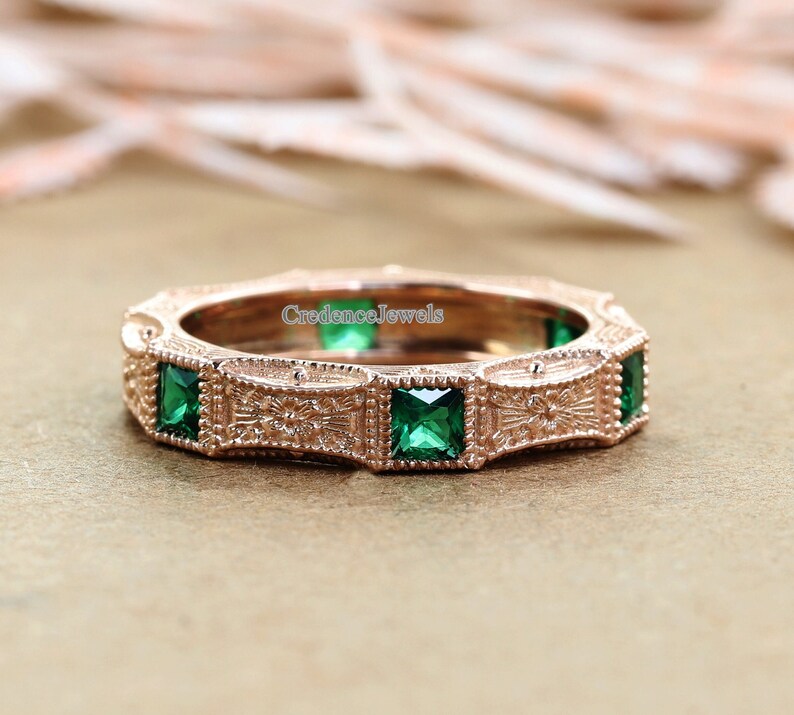 Vintage Art Deco Band, Milgrain Band, Green Emerald Diamond Engagement Wedding Band, Antique Art Deco Band, 14K Solid Rose Gold Band
