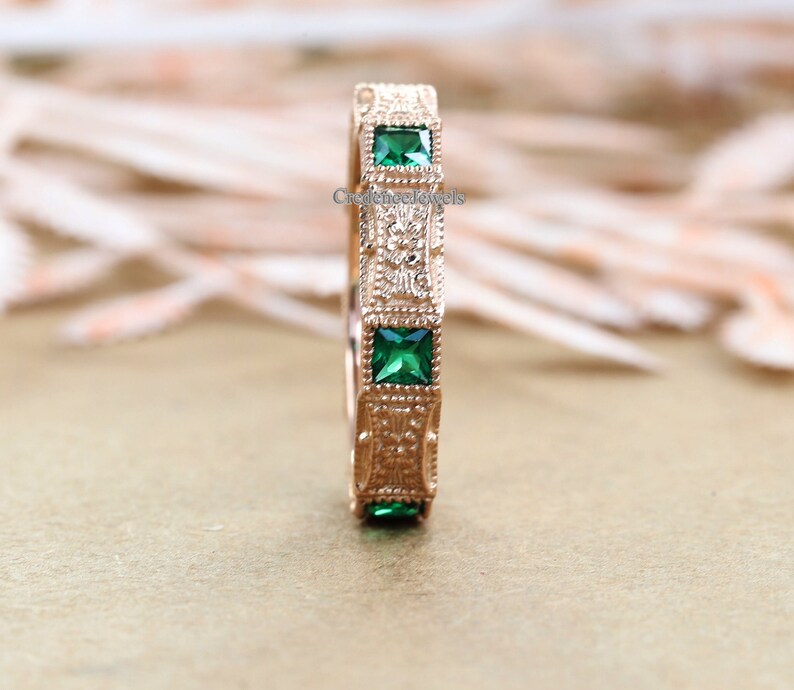 Vintage Art Deco Band, Milgrain Band, Green Emerald Diamond Engagement Wedding Band, Antique Art Deco Band, 14K Solid Rose Gold Band
