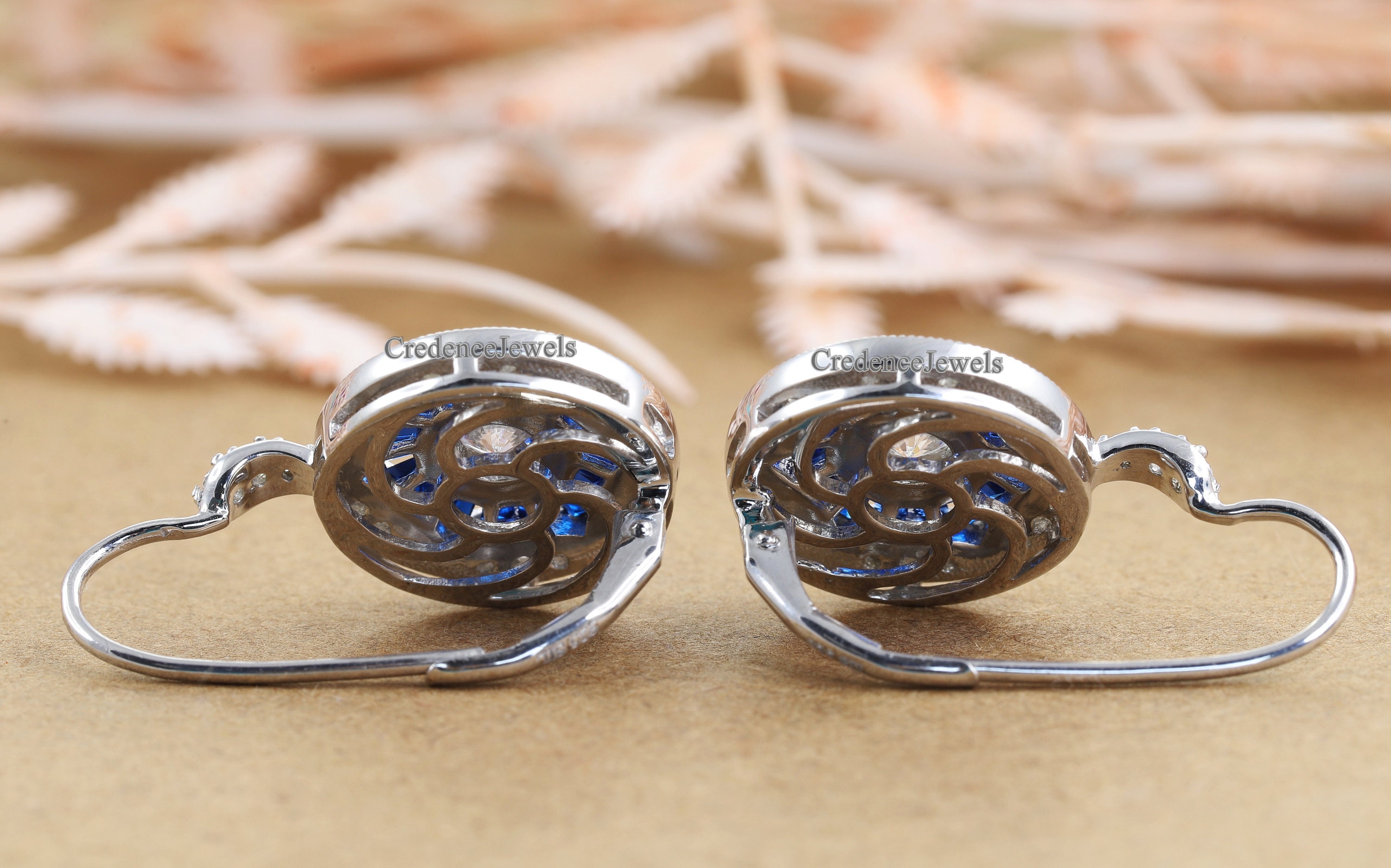 ピアス [AMOUR] Floral Halo Leverback Earrings In Sterling Silver Amour Silver Created Moissanite Floral Halo Necklace