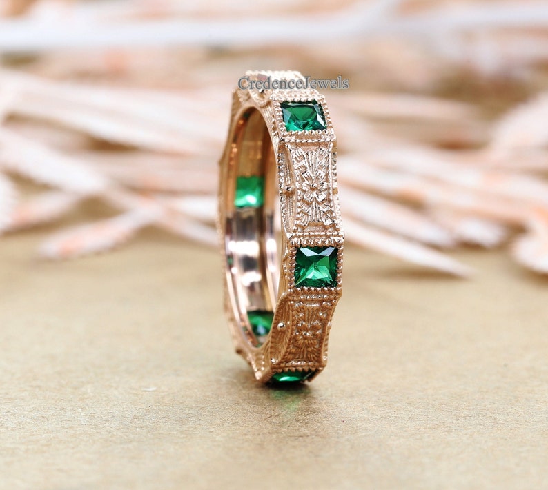 Vintage Art Deco Band, Milgrain Band, Green Emerald Diamond Engagement Wedding Band, Antique Art Deco Band, 14K Solid Rose Gold Band