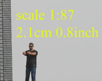 Man  figure 1:18 to HO scale handpaint high detail