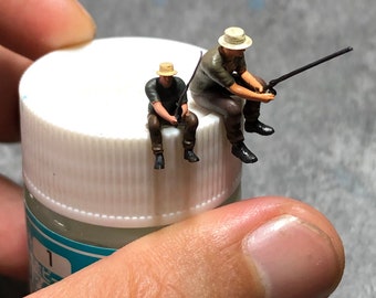 HO 1/64 43 24 1/18 Scale Man Fishing handpaint high detail B6-B7