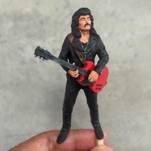 アンガス・ヤング AC/DC アクションフィギュア スタチュー 3D プリント
