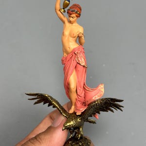 Art lady on bird figure Scale HO 1/64 1:18 to -&gt; 160 GN012
