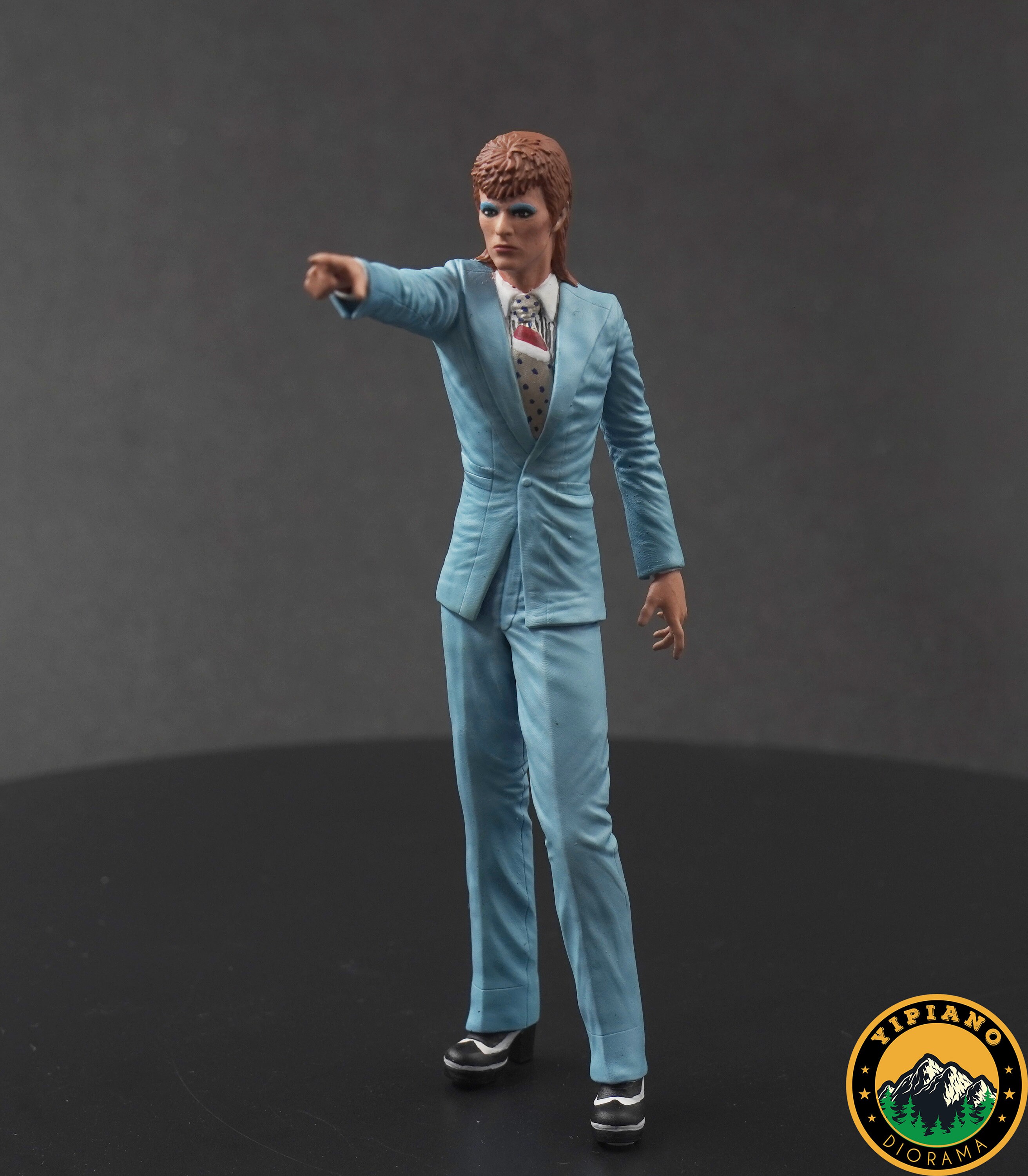 Singer Figure British Singer Figure HO 1/64 1/18 1/24 1/35 1/43-48 1/72 N-scale M10 ...