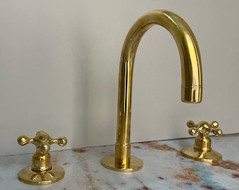 Brass Three Hole Cross Handle Bathroom Faucet, Unlacquered Brass 3 holes Faucet, Double Knobs Basin Faucet Widepspread Vintage Antique Tap