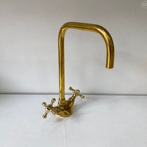 Brass Kitchen sink faucet Solid Brass Faucet Kitchen Vanity Brass Faucet Vessel Basin Sink Tap Hot Cold Deck Mount Faucets