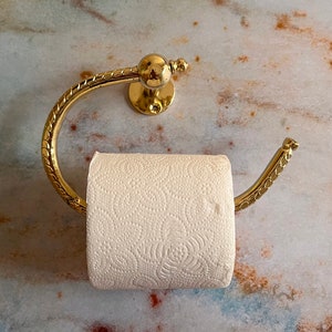 Porta carta igienica in ottone fatto a mano, Porta carta igienica inciso a mano in ottone non laccato, Gancio per carta igienica montato a parete, Porta carta igienica da bagno
