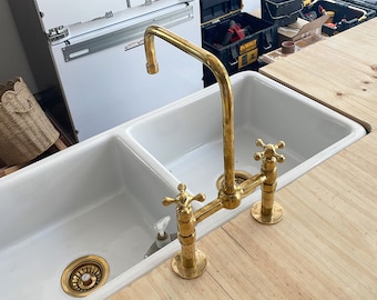 Grifo de puente de latón para cocina con rociador lateral, grifo con filtro de agua, manijas dobles, grifo para fregadero de cocina con montaje en cubierta con rociador de latón vintage