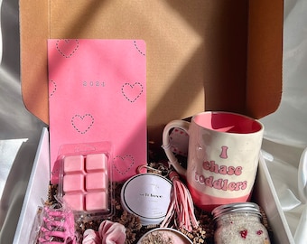 Coffret cadeau fête des mères, cadeau fête des mères, cadeau pour maman, cadeau cocooning, coffret soin, coffret soins personnels, coffret cadeau vacances pour maman