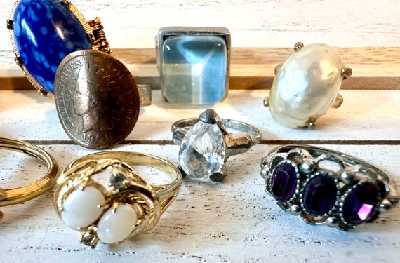Vintage Mixed Variety 10 Piece Ring Collection - image 3