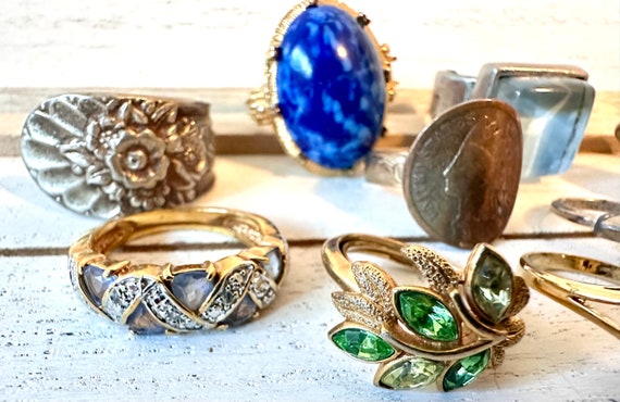 Vintage Mixed Variety 10 Piece Ring Collection - image 2