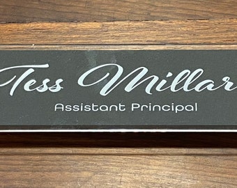 Custom Acrylic Door Nameplate: Personalized Office Decor