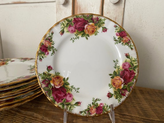 ROYAL ALBERT OLD COUNTRY ROSE BREAD PLATE 6.25" 