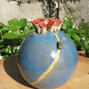 Ceramic garden ball "journey" to the mountain village, 1 small car on the road, 3 sizes, 2 different blue glazes