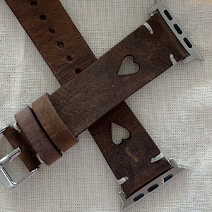 Patterned Heart Leather Apple Watch Band 38 40 41 42 44 45 46 49mm women iWatch Strap Bracelet Series 10 9 8 7 6 5 4 Ultra SE Watch Band