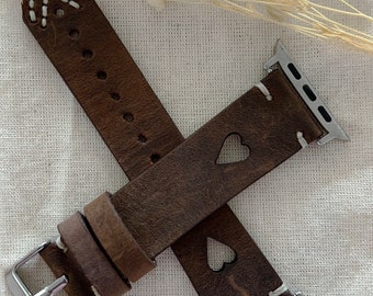 Patterned Heart Leather Apple Watch Band 38 40 41 42 44 45 46 49mm women iWatch Strap Bracelet Series 12 11 10 9 8 Ultra/SE 3-2-1 Watch Band