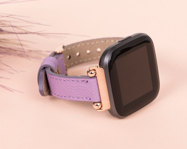 fitbit versa purple band