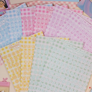 Feuille d'autocollants lettres douces simples | Stickers Alphabet, Bullet Journal, Stickers Mignons, Stickers Déco, Tenir Un Journal, Bujo, Scrapbooking