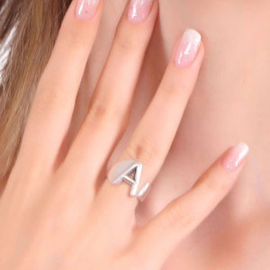 Anillo inicial de plata antigua, anillo personalizado, anillo de letra A ajustable, anillo de alfabeto en mayúsculas, anillo a juego de pareja de banda ancha