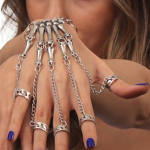 Antique Silver Gothic Skeleton Hand Ring Chain Bracelet, Skeleton Hand Bracelet, Skeleton Finger Ring Bangle, Handmade Slave Bracelet