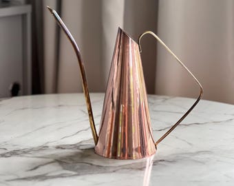 Élégant pichet en cuivre – design vintage / déco chic - Arts de la table
