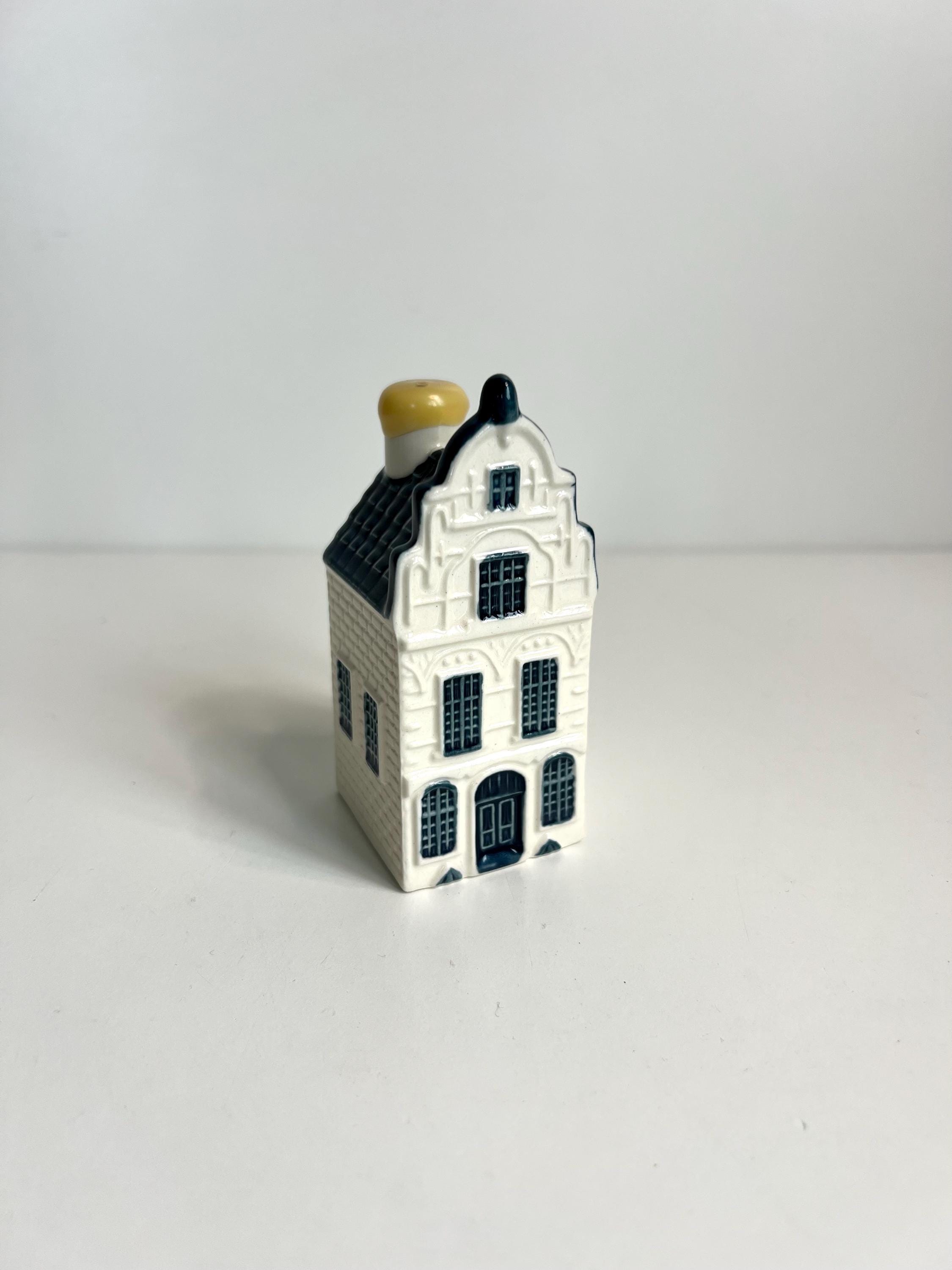 Vintage 90s Delft Blue KLM Bols Miniature House #21: Dutch