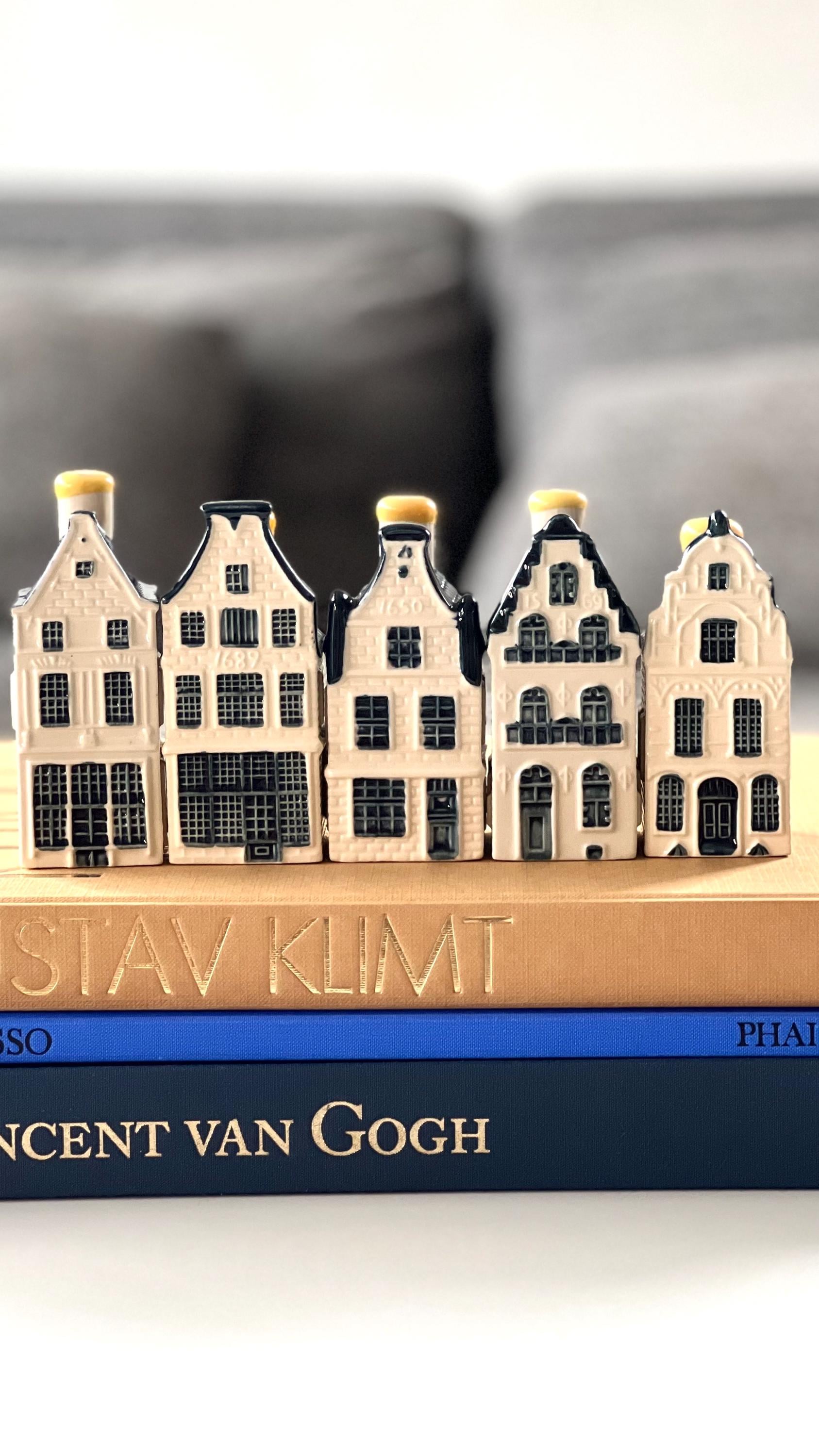 Vintage 90s Delft Blue KLM Bols Miniature House #21: Dutch