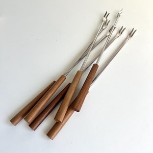 Vintage Wooden Swiss Fondue forks, Set of 6 Wood Fondue forks, Boho fondue forks, MCM Swiss fondue fork set, Mid century fondue utensils