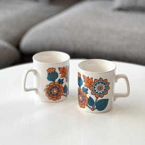 Vintage Staffordshire Potteries retro flower mugs, Vintage mugs, Staffordshire coffee mugs, Made in England, Blue and Orange flower mugs