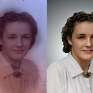 Pode incluir: Um retrato vintage de uma mulher com cabelo escuro e ondulado e uma camisa branca com gola. Ela usa um broche decorativo com uma pedra vermelha. A imagem &eacute; apresentada em duas vers&otilde;es: uma vers&atilde;o desbotada e envelhecida e uma vers&atilde;o restaurada e colorida.
