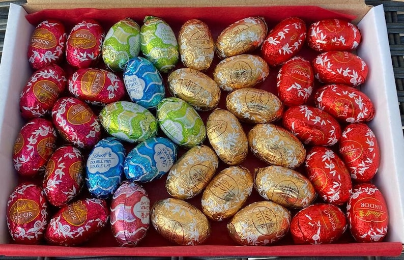 Personalizado Lindor Lindt chocolate huevos de Pascua dulces cesta golosinas caja de regalo regalos para él regalos para su lujosa caja de Pascua Lindt Small Box (160g)