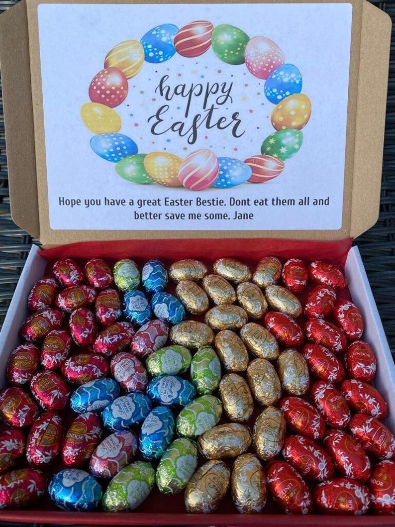 Personalizado Lindor Lindt chocolate huevos de Pascua dulces cesta golosinas caja de regalo regalos para él regalos para su lujosa caja de Pascua Lindt imagen 1