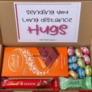 Lindt Lindor Chocolate Hamper Letterbox Cumpleaños Abrazo en una caja Regalos para él Hijo Hija Nieto Padres Día Amigos Regalo de Pascua Medium Box