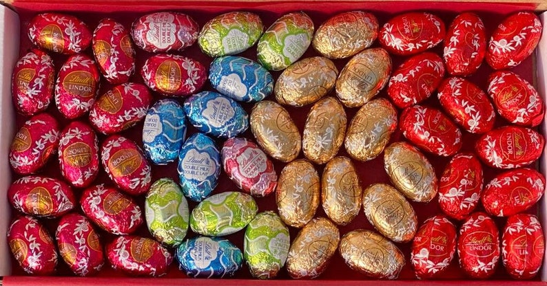 Personalizado Lindor Lindt chocolate huevos de Pascua dulces cesta golosinas caja de regalo regalos para él regalos para su lujosa caja de Pascua Lindt Medium Box (300g)