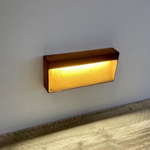 Aplique LED de exterior, lámpara de pared - Iluminación arquitectónica impactante, diseño oxidado - LuminaRust No. 551