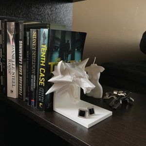Witcher Bookend / 3D printed / Book holder
