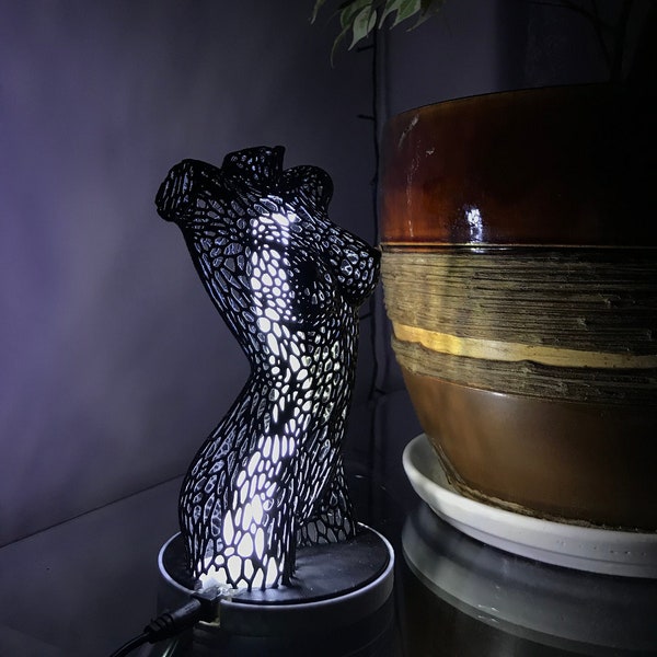 Lampe de bureau Female Torso / Imprimée en 3D