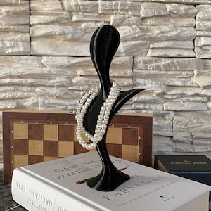 Abstract Figurine Jewelry Display Stand Storage / 3D printed