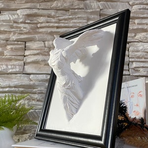 Estátua da Vitória emoldurada / impressa em 3D