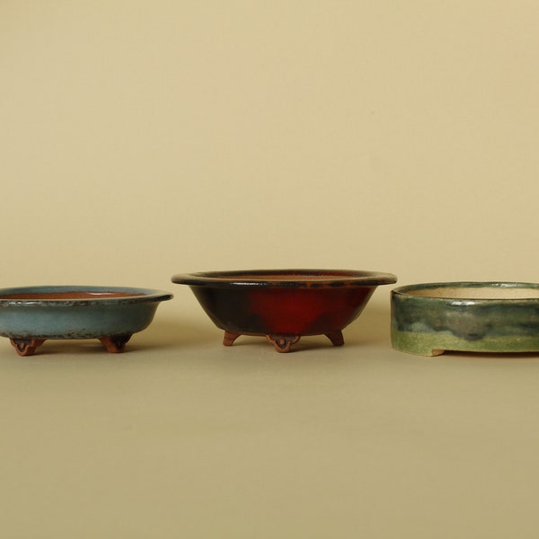 Mame bonsai pots - blue - 11.5 x 3 cm, red - 13 x 4 cm, green - 11 x 3 cm. Price for 3 pieces