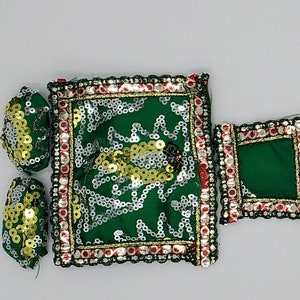 Laddu Gopal Bed Set: Krishna Singhasan, Bal Gopal Bister (4 1/4&quot;x3 1/4&quot;)