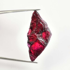 39.00 Ct Very Rare 100% Natural Red Painite Rough Unheated Burmese Facet Loose Rough Certified-Wholesale Rough-Natural Painite Rough Raw AAA