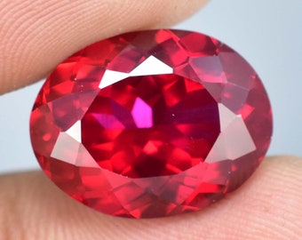Rubi vermelho sangue de pombo de Moçambique, raro, natural e impecável, lapidação oval, certificado GIT - qualidade AAA+ - gema de rubi superior para confecção de anéis e joias.