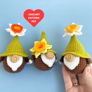 Häkelanleitung Blumenzwerg, Narzisse, Gartenzwerg, Gartenzwerg, Amigurumi Häkelblume, pdf, Frühlingsornamente, Blume Schlüsselanhänger